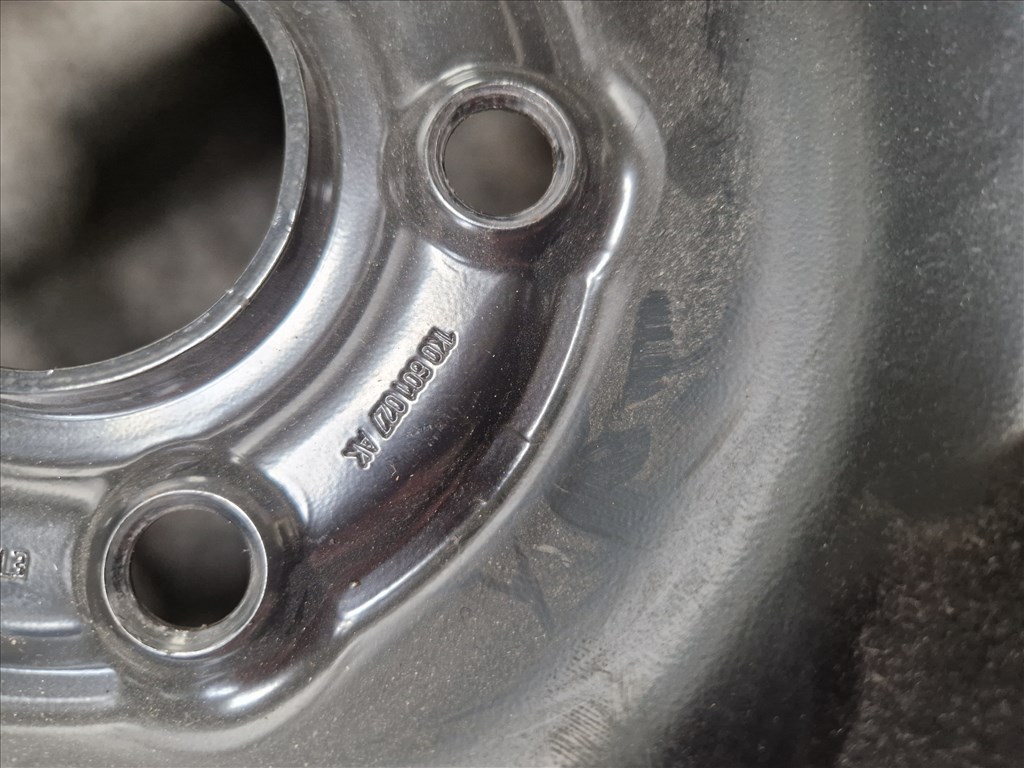 Golf VI pótkerék 5x112 16" , 205/55 Pirelli nyári gumi (23988) 4. kép