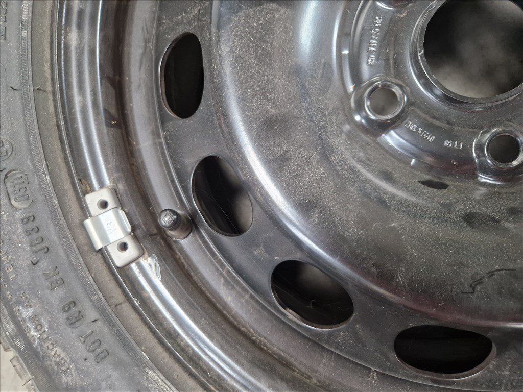 Golf VI pótkerék 5x112 16" , 205/55 Pirelli nyári gumi (23988) 5. kép