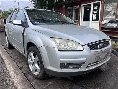 Ford Focus Mk2 1.6i bontott alkatrészei
