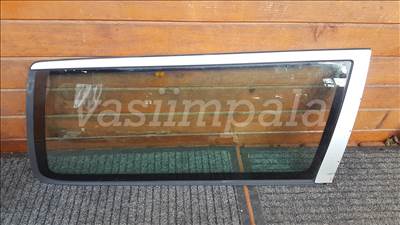 Volvo 30674477 V70 jobb csomagtérüveg