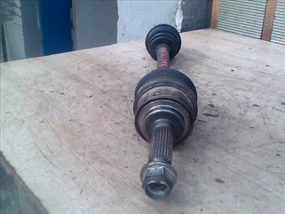 SUZUKI SWIFT 96-05 Bal első féltengely