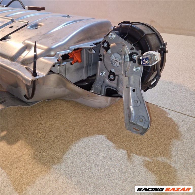 Toyota RAV4 V (_A5_, _H5_) 2.5 Hybrid hybrid akkumulátor  g951042020 g928042160 3. kép