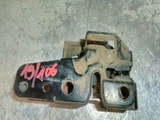 Seat Cordoba I Motorháztető Zárszerkezet *81879*