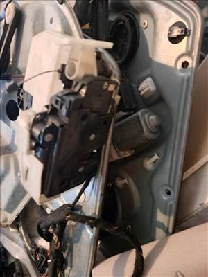 Skoda Superb I ajtózár szerkezet bal első