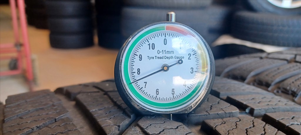  Continental Contiwintercontact 265/30 R20 téli gumik 4db.7,5mm 3. kép