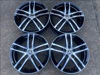 4db Dezent 17" Mercedes-Benz alufelni. (4090)