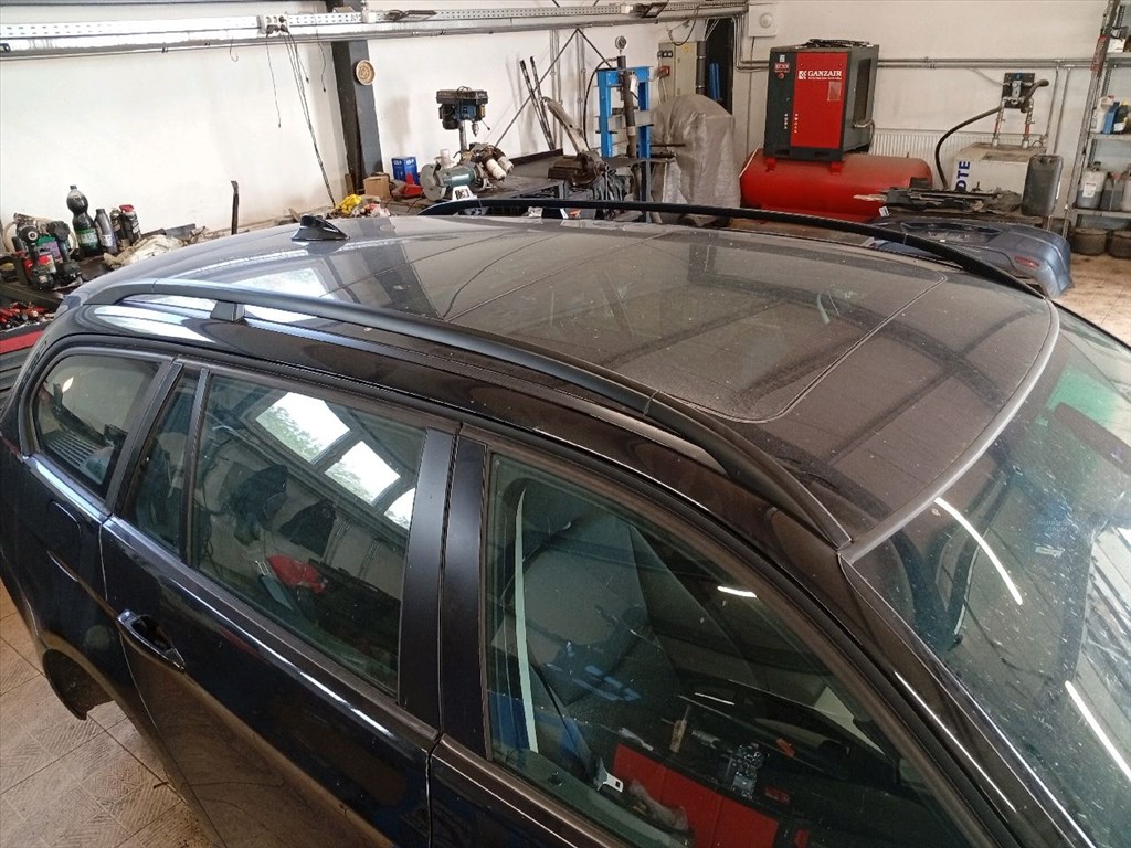 BMW 318 (E91) - Bontódik! 9. kép