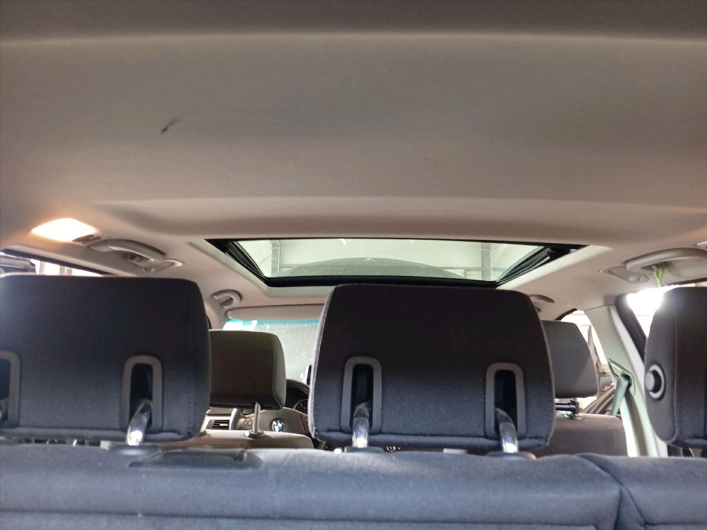 BMW 318 (E91) - Bontódik! 19. kép