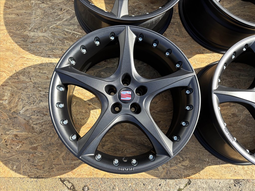Seat 18" 5x100 alufelni eladó 18 coll Leon Ibiza Toledo 1. kép