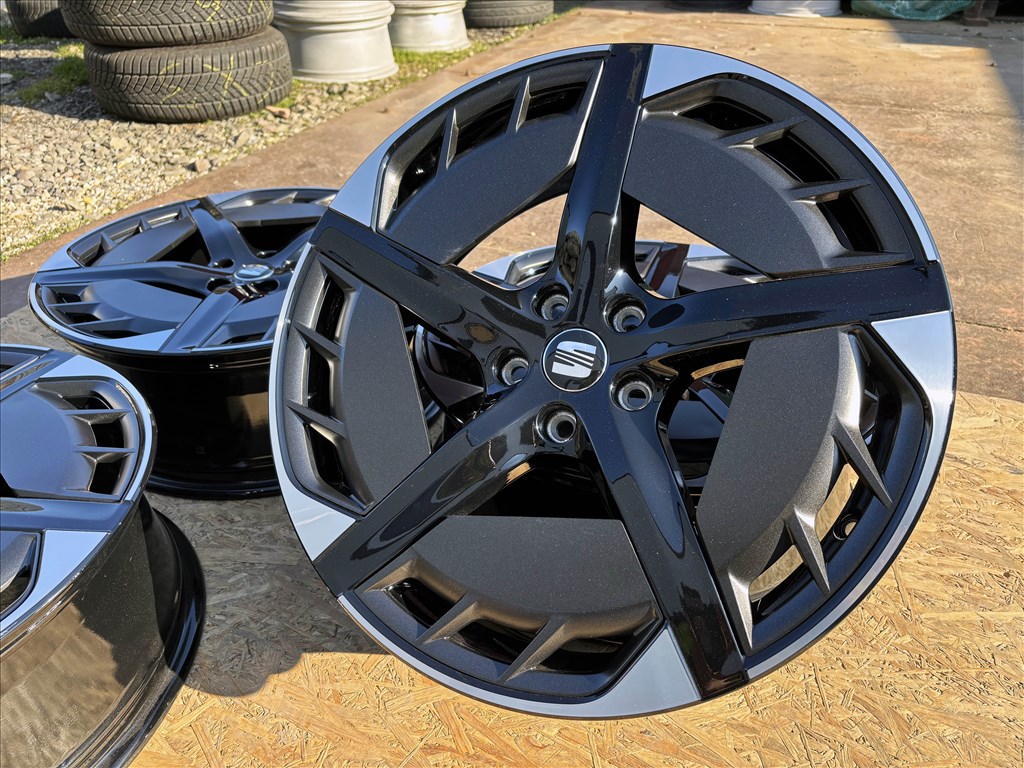Seat Cupra Born 20" 5x112 gyári Új alufelni eladó 20 coll VW Skoda 8. kép