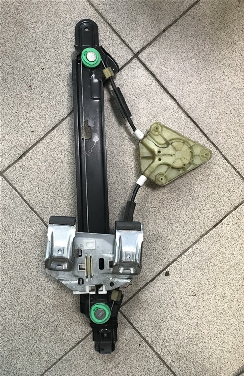 Seat León II 1P /* jobb hátsó ablakemelő szerkezet 1. kép