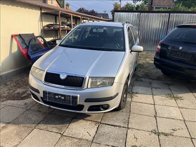 Skoda Fabia I bontott alkatrészei 9201 szín