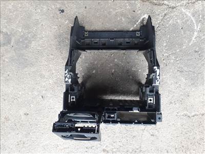 Audi A4 (B6) keret rádió köré 8E0 858 005 B 8e0858005b
