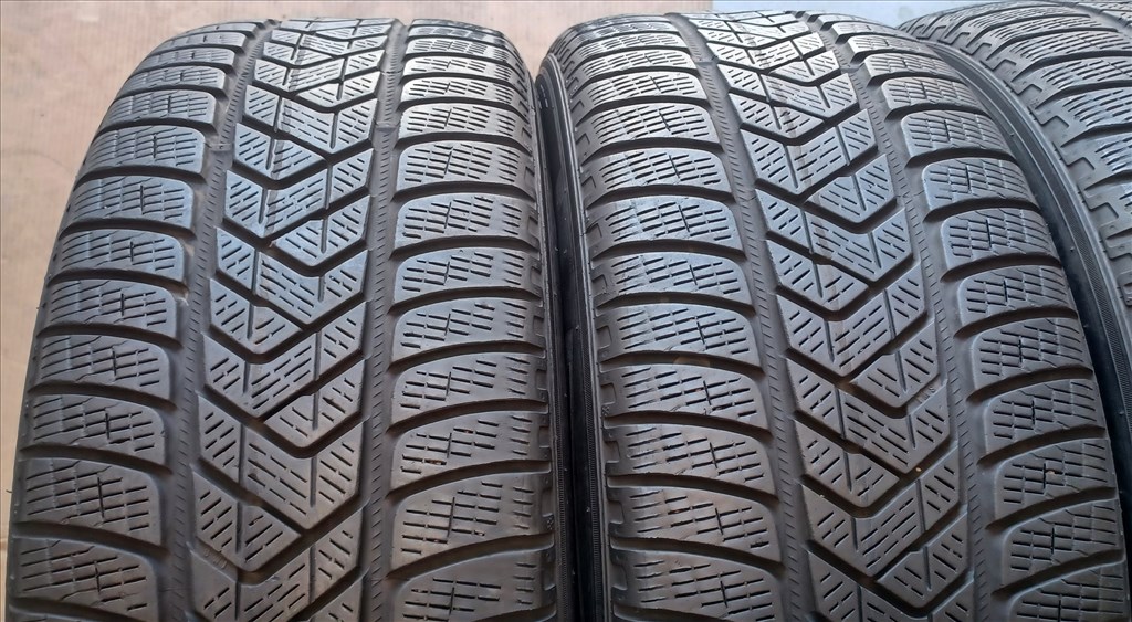 Pirelli Scorpion Winter MO 235/60 R18 téli gumik 4db 6. kép