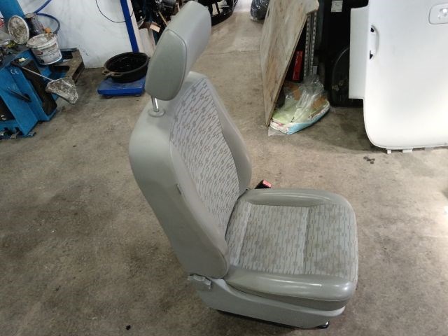 Volkswagen Transporter T5 Jobb első Ülés 18599 3. kép