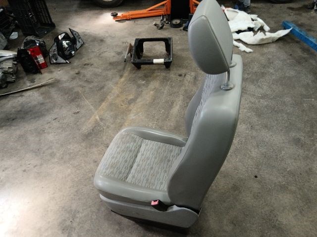 Volkswagen Transporter T5 Jobb első Ülés 18599 4. kép