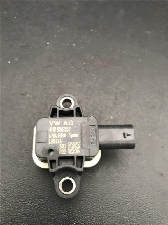 Audi A6 (C7 - 4G) - ütközés érzékelő 4h0955557 1. kép
