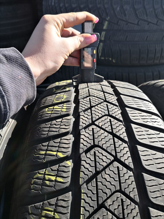 205/50 R17 Pirelli téli gumi 80000ft a 4db/268/ 2. kép