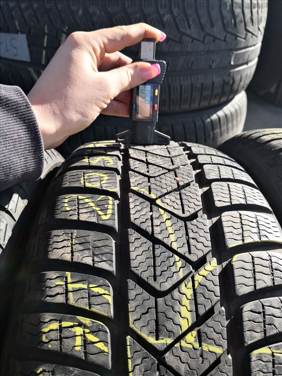 205/50 R17 Pirelli téli gumi 80000ft a 4db/268/ 3. kép