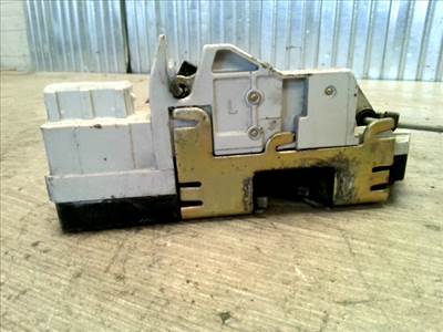 PEUGEOT 406 Bal hátsó ajtó zárszerkezet központi záras