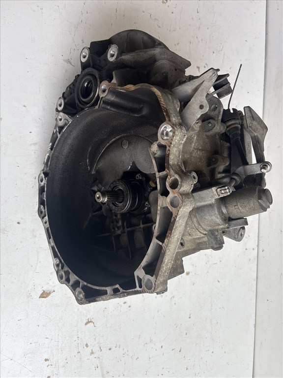 Opel Zafira B a16xht m32 Váltó 1.6 turbó cng 55569879 1. kép