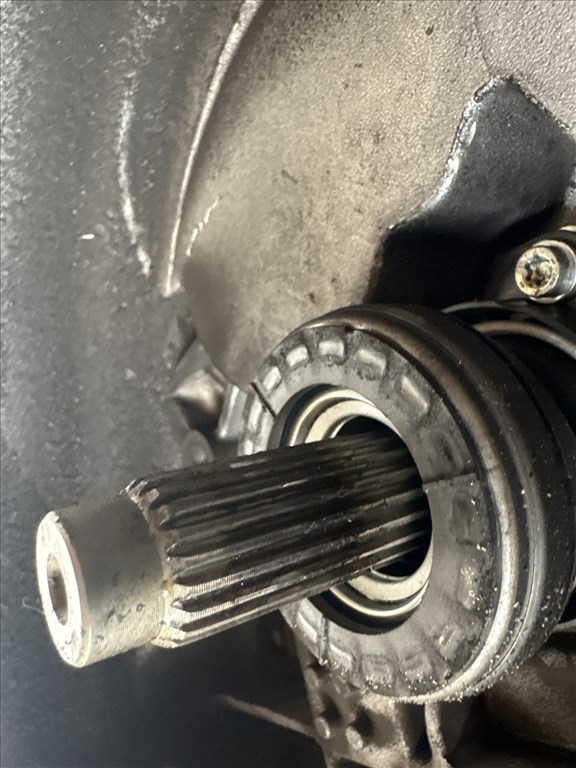 Opel Zafira B a16xht m32 Váltó 1.6 turbó cng 55569879 2. kép