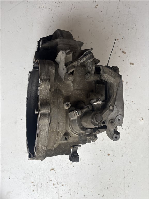 Opel Zafira B a16xht m32 Váltó 1.6 turbó cng 55569879 4. kép