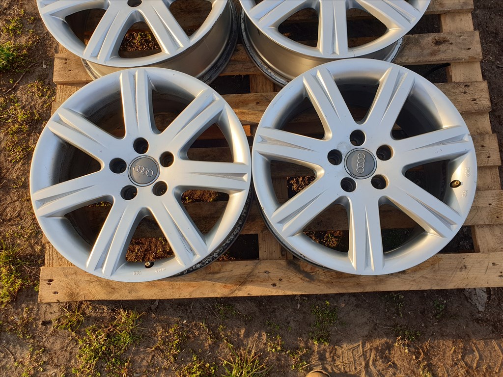 17" 5x112 Audi A4 S-line 2. kép