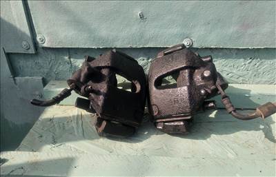 Ford Transit Connect Mk1 Első féknyereg 