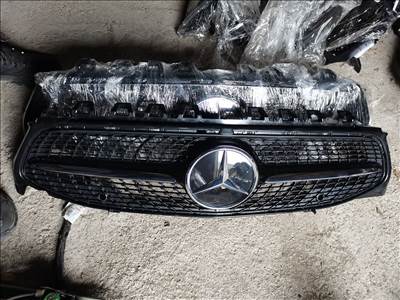 R0302 A1188880000 Mercedes W118 CLA Új Rács Hűtőrács Fekete-Króm betét Fekete Gyémánt