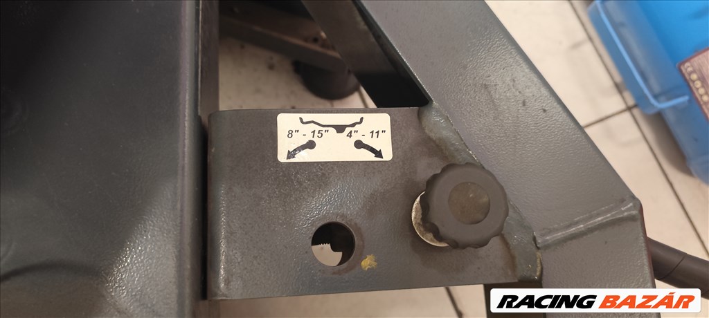 Bosch TCE 4490 gumiszerelőgép, pajszer nélküli, automata bontófejjel 5. kép