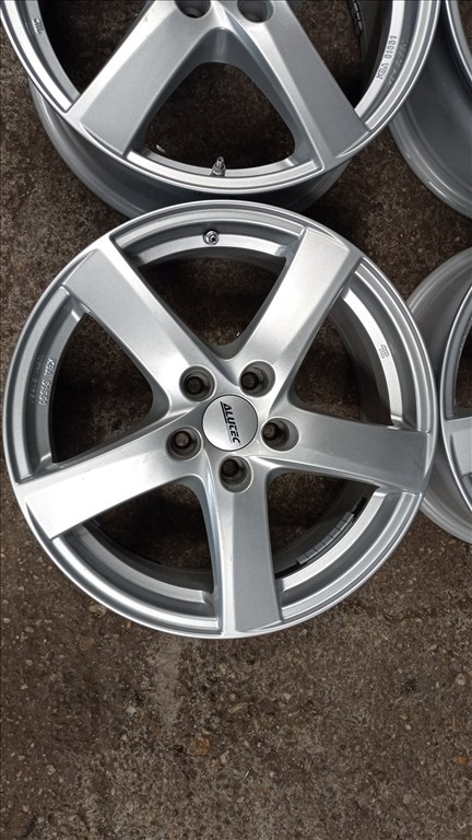  5x108 lyukosztású 7JJ 17" használt Alutec alufelni 2. kép