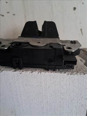 Opel Zafira B Csomagtér ajtó zár