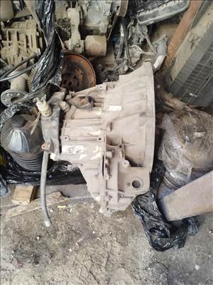 Renault Trafic II, Opel Vivaro A, Nissan Primastar Váltó  pa0010