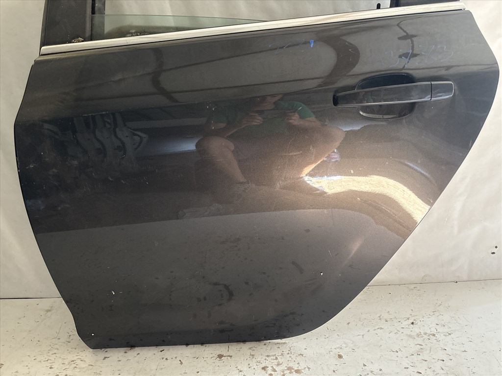 13773 Opel Astra J Bal hátsó Ajtó Grafit Z190 sedan 4 ajtós 2. kép