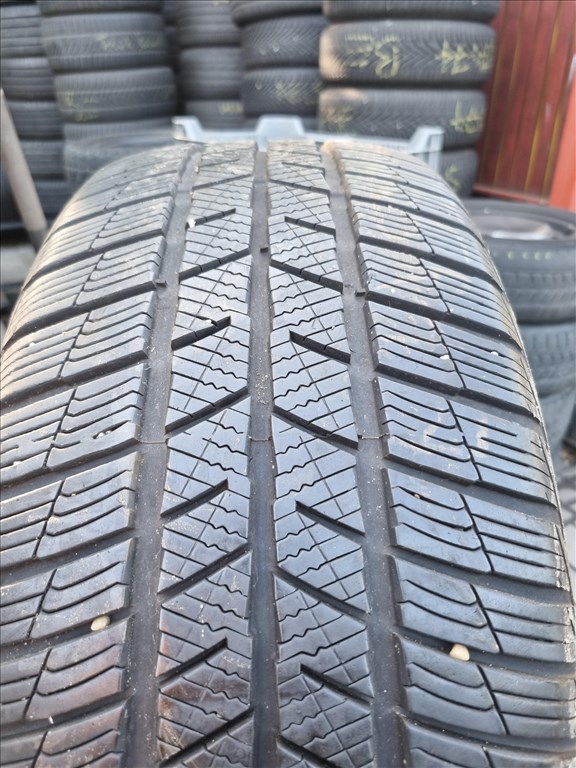  235/5517" újszerű Barum Polaris 5 téli gumi 4db  4. kép