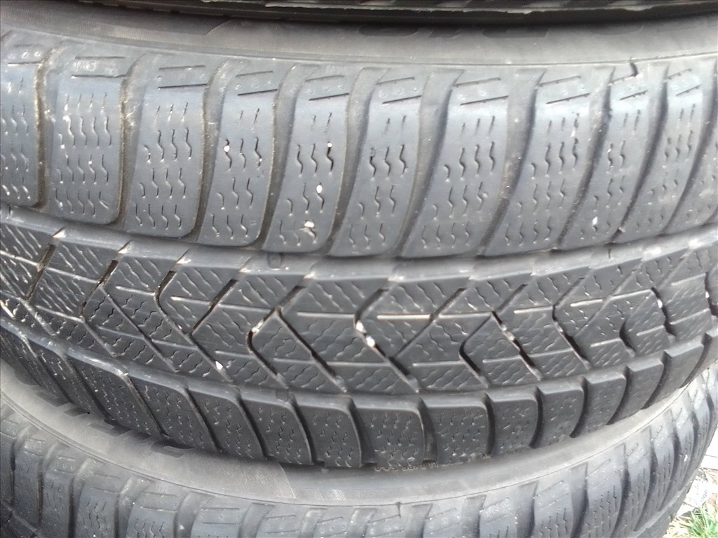  215/50R18 Pirelli Winter Sottozero3 téli gumi garnitúra 2. kép