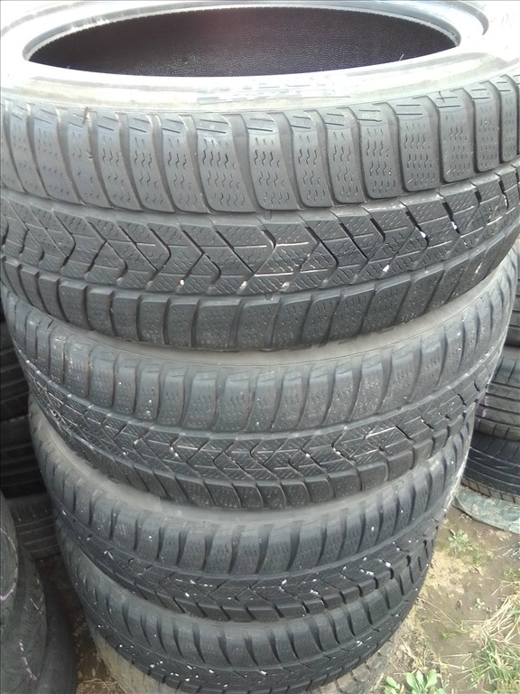  215/50R18 Pirelli Winter Sottozero3 téli gumi garnitúra 5. kép
