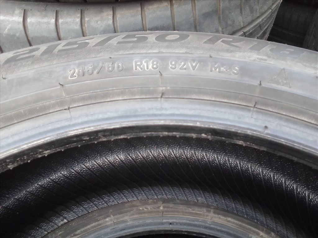  215/50R18 Pirelli Winter Sottozero3 téli gumi garnitúra 6. kép