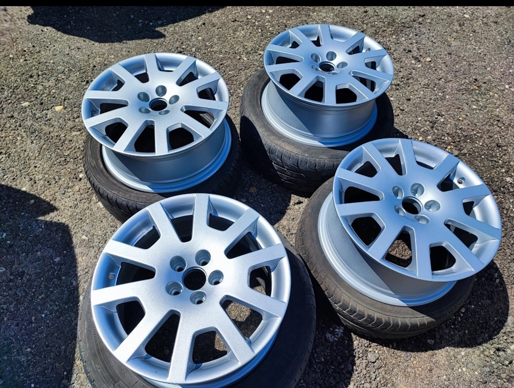  Skoda Fabia I RS gyár alufelni 5x100 16" 1. kép