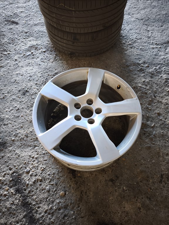 Volvo R Line 1 db alufelni  1. kép