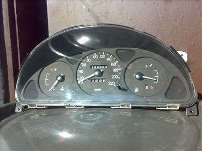 Daewoo Lanos KM Óra Eladó