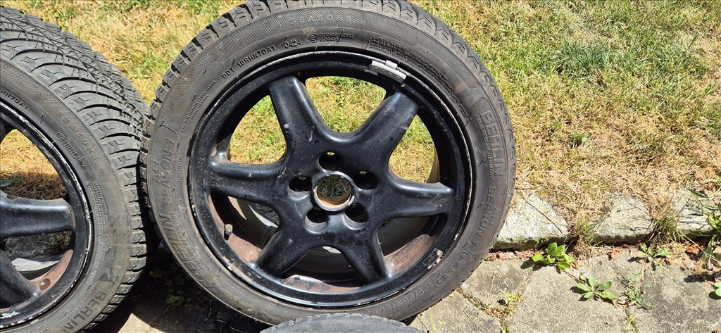  5x100 lyukosztású 15" használt alufelni, rajta 195/50 használt négyévszakos gumi gumi  5. kép