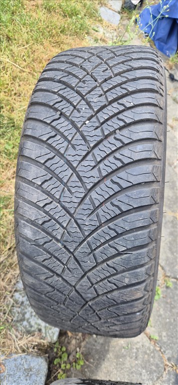  5x100 lyukosztású 15" használt alufelni, rajta 195/50 használt négyévszakos gumi gumi  7. kép