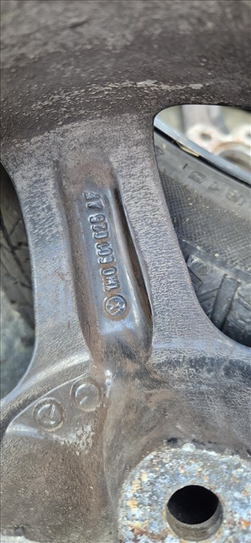  5x100 lyukosztású 15" használt alufelni, rajta 195/50 használt négyévszakos gumi gumi  9. kép