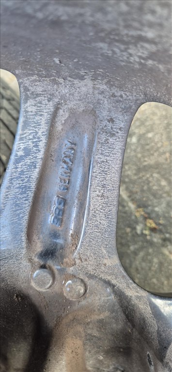  5x100 lyukosztású 15" használt alufelni, rajta 195/50 használt négyévszakos gumi gumi  10. kép