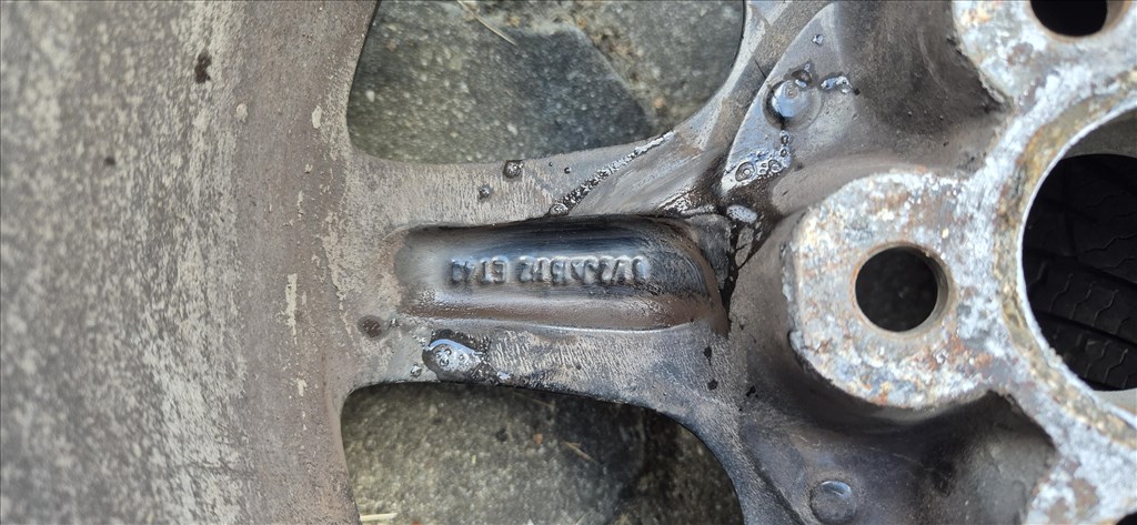  5x100 lyukosztású 15" használt alufelni, rajta 195/50 használt négyévszakos gumi gumi  12. kép