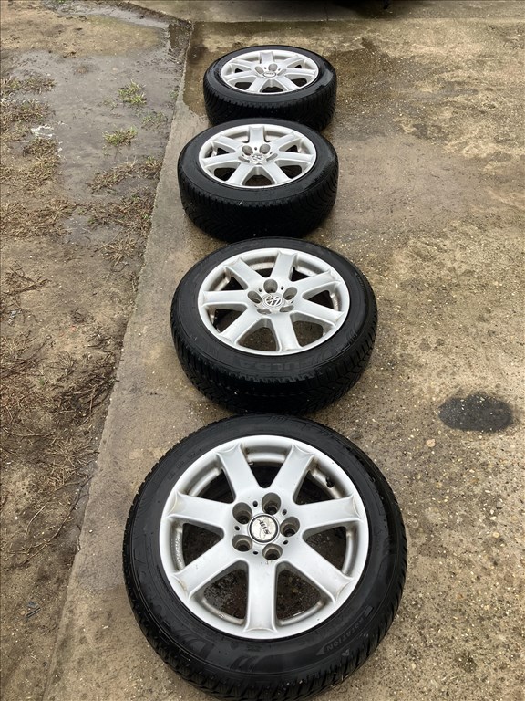  5x112 lyukosztású 16" alufelni, rajta 195/55  Continental és Fulda téli gumi  1. kép