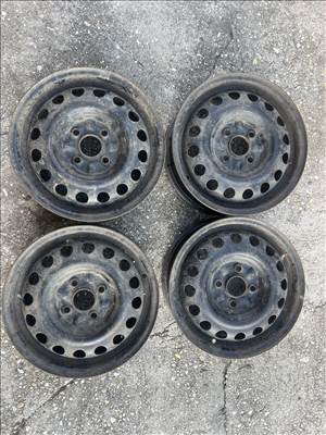 TOYOTA AYGO lemezfelni eladó