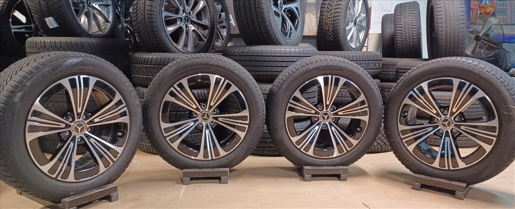 Mercedes W214 E klasse 5x112 8x18 ET32,5 225/55 R18 téli gumikkal 4db 6. kép